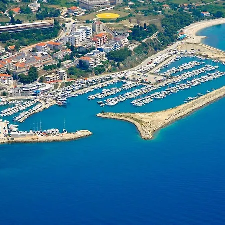 Modern With Balcony Near Shopping Mall Appartement Split
